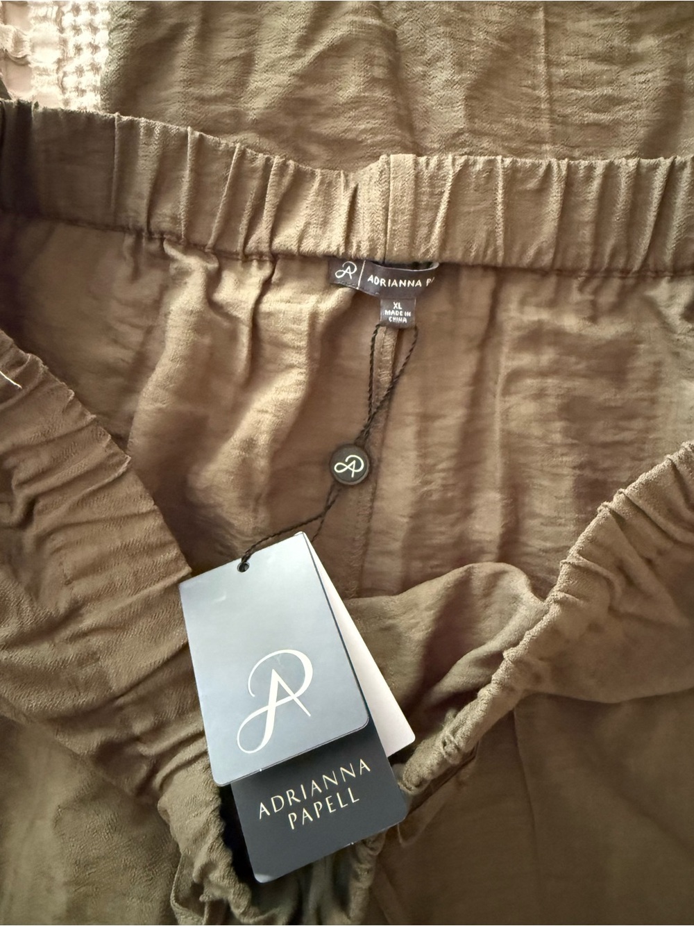 Adrianna Papell Olive Drawstring Wide-Leg Pants - Picture 2 of 2